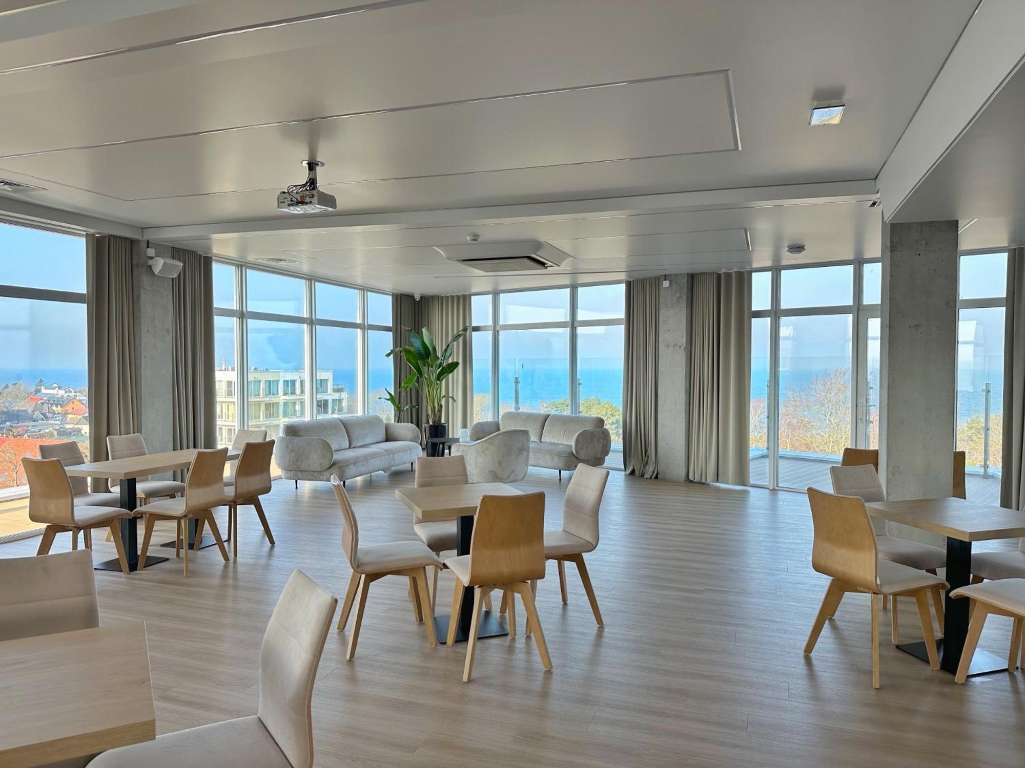 Resort Krol Plaza Spa & Wellness ยารอสวาเวียซ ภายนอก รูปภาพ